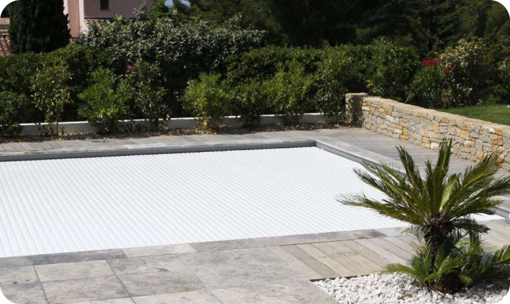 Les étapes à suivre pour nettoyer le filtre d'une piscine - Piscines Ibiza